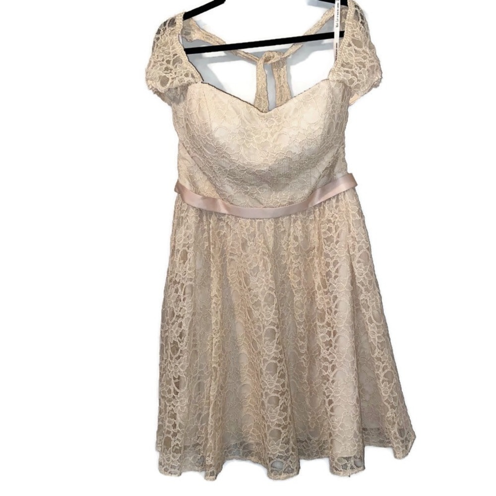 Mori Lee Madeline Gardner Bridal Formal champagne lace short length dress 18